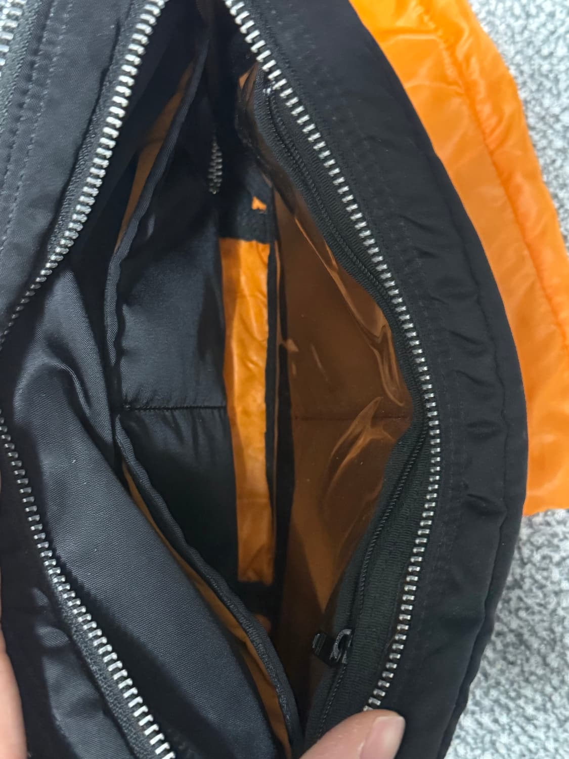 포터 탱커 숄더백 스몰 상품이미지2