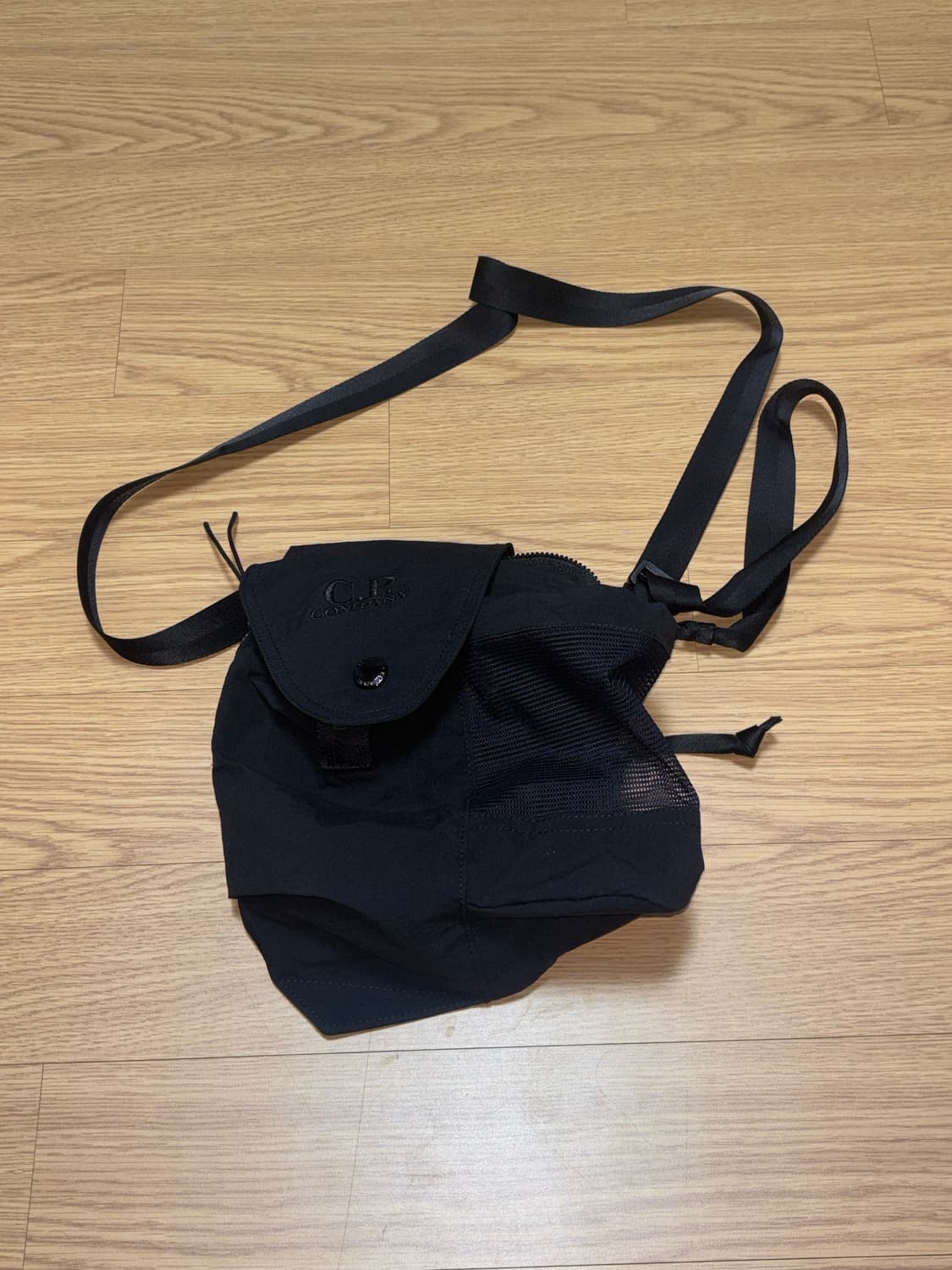 CP컴퍼니 플레인 페이퍼 미니백 크로스백 씨피컴퍼니 가방 상품이미지2