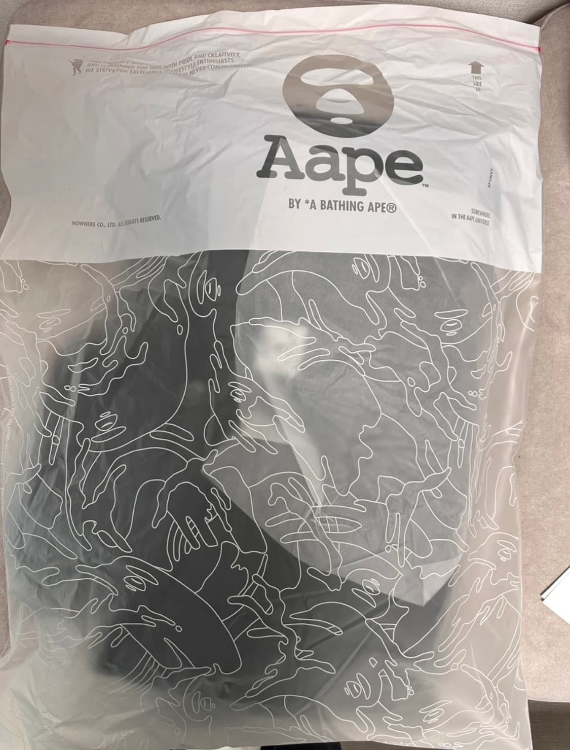 [XL] 노매뉴얼 X 에이프 문페이스 경량패딩 상품이미지2