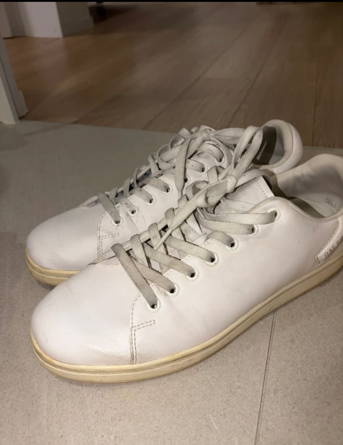 라프 시몬스 스니커 팝니다 상품이미지1