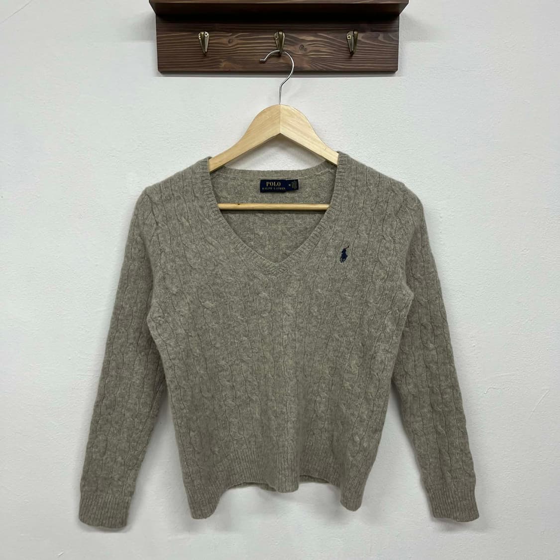 폴로 랄프로렌 울 캐시미어 브이넥 걸즈 케이블 니트 스웨터(M) 상품이미지5