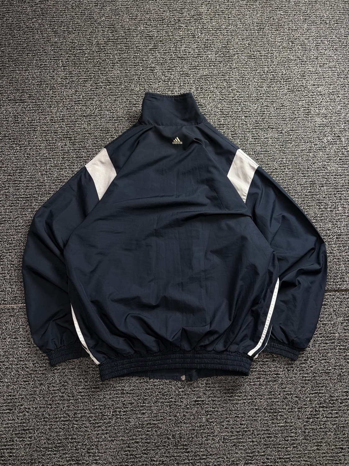 00s 아디다스 올드스쿨 박시핏 바람막이 자켓 1660 상품이미지4