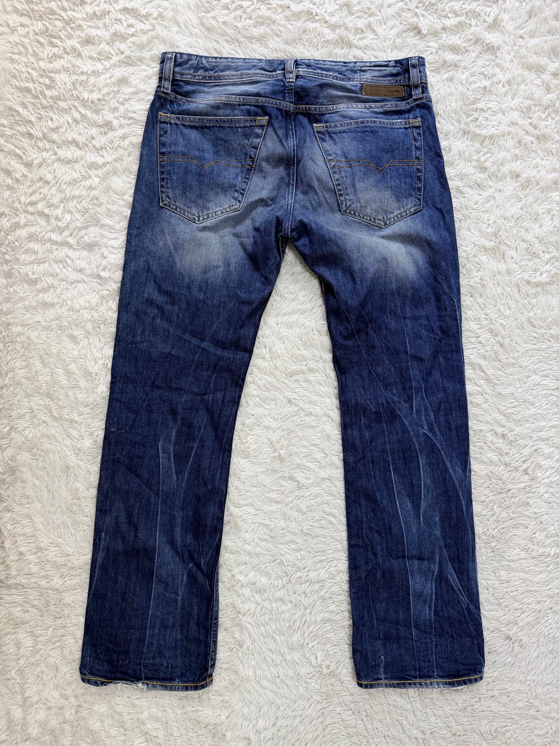 [DIESEL] 디젤 NEW-FANKER 레귤러 슬림 부트컷 데님 상품이미지3