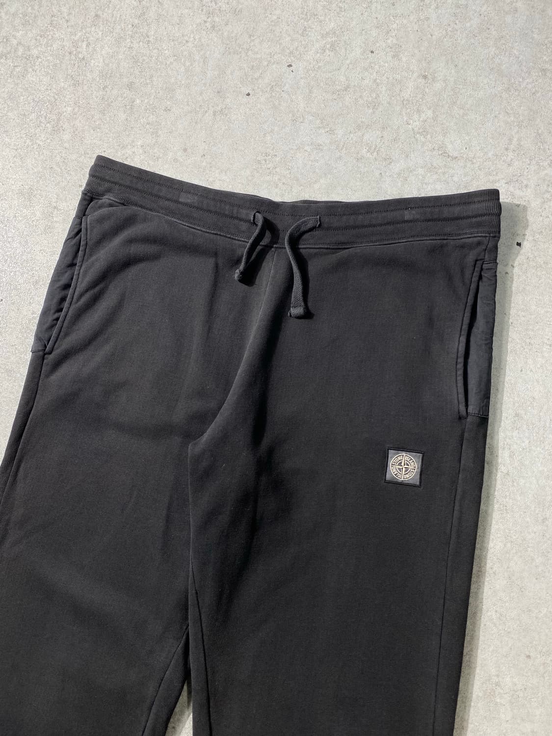 [L] Stone Island 스톤 아일랜드 루즈핏 스웻팬츠 상품이미지3