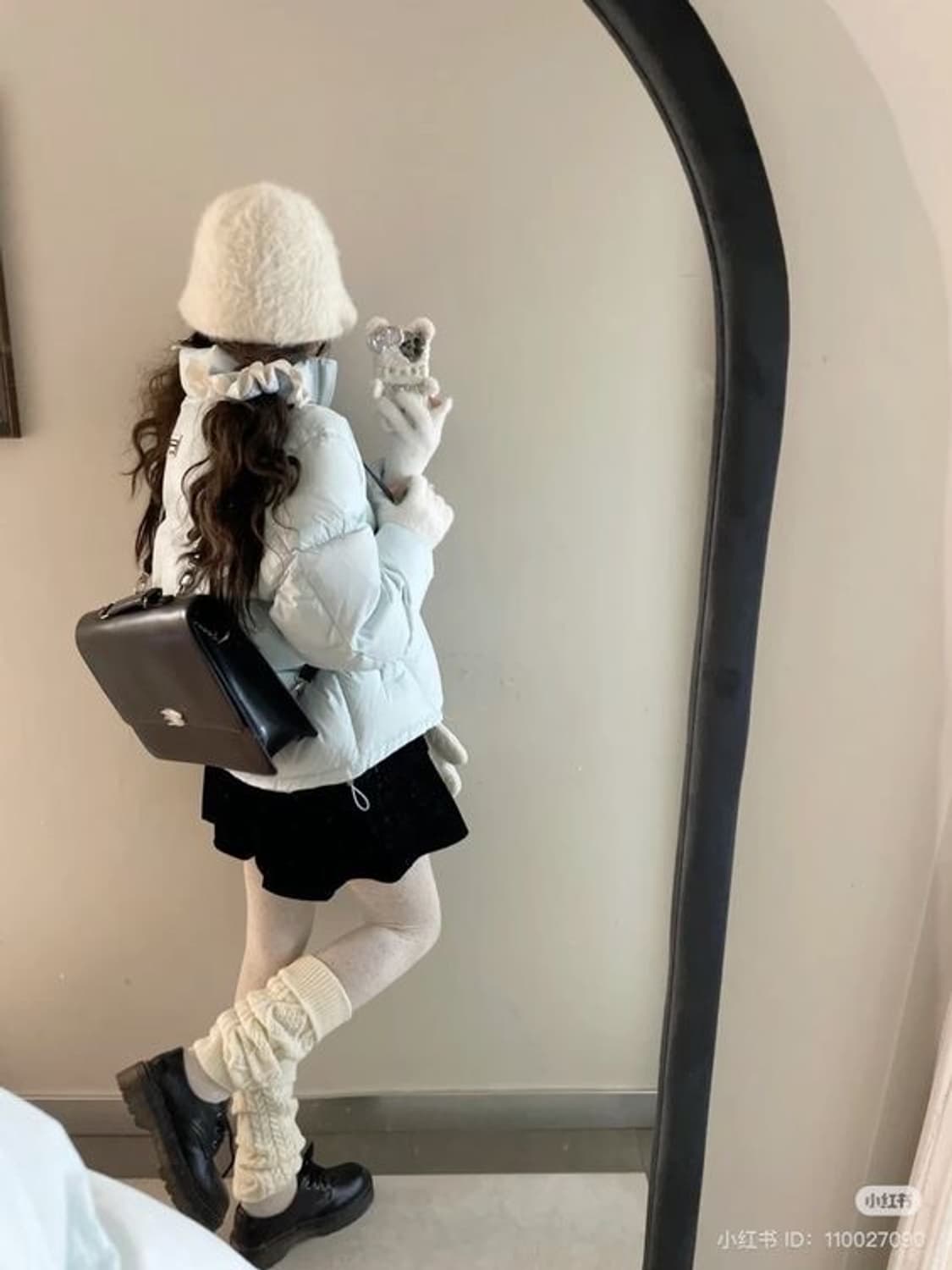 패딩 포함 데일리룩 옷 랜박 랜덤박스 니트 팬츠 빈티지 스커트 코트 상품이미지4