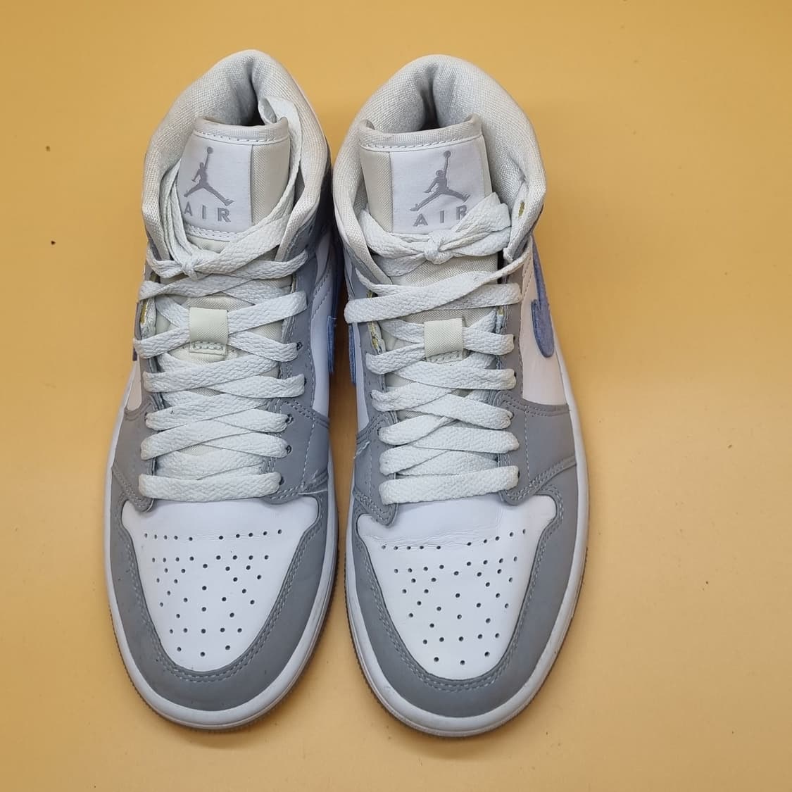 나이키 조던1 울프 그레이 여성미드230. 상품이미지2