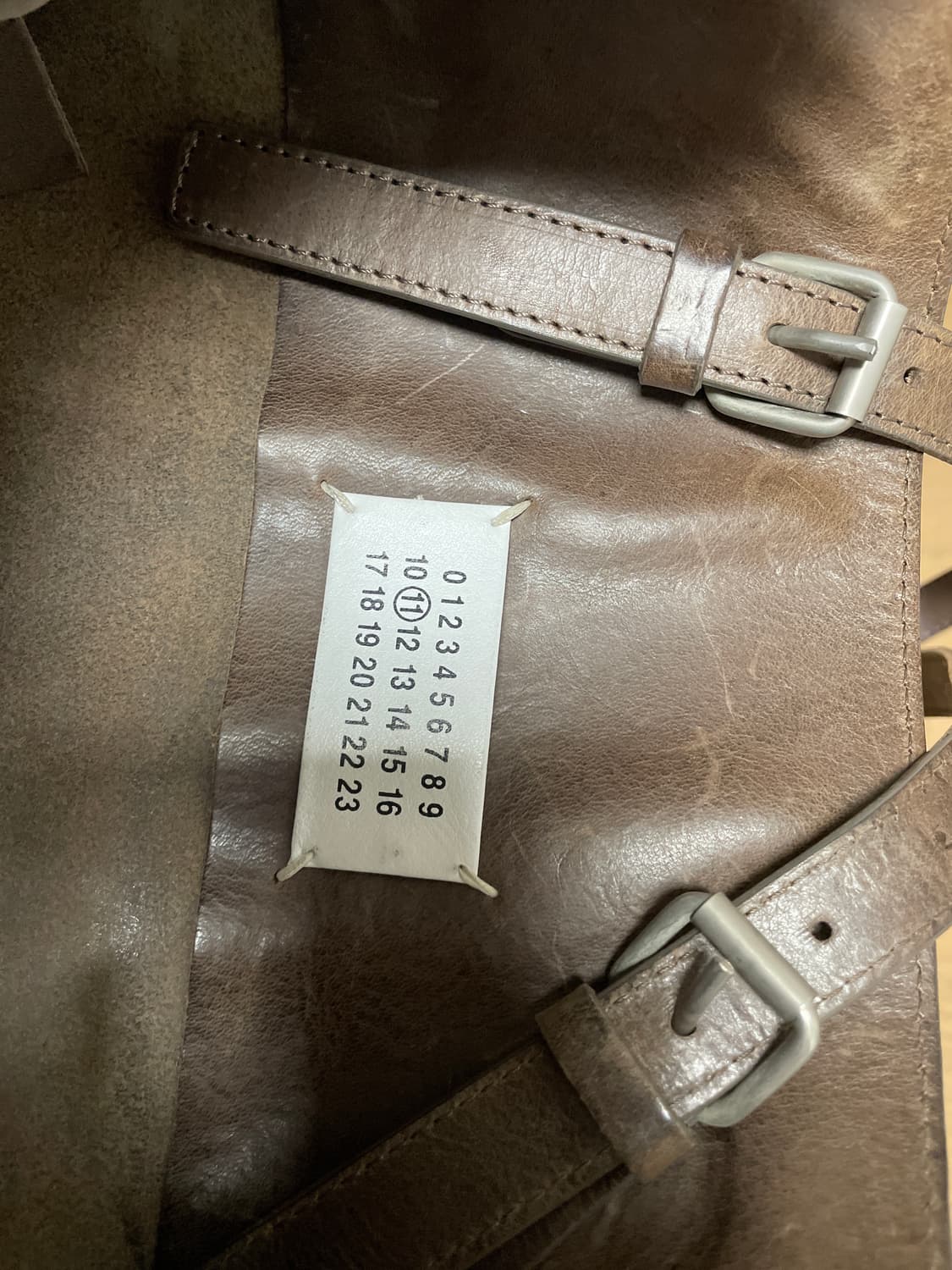 마르지엘라 브라운 레더 토트백 상품이미지5