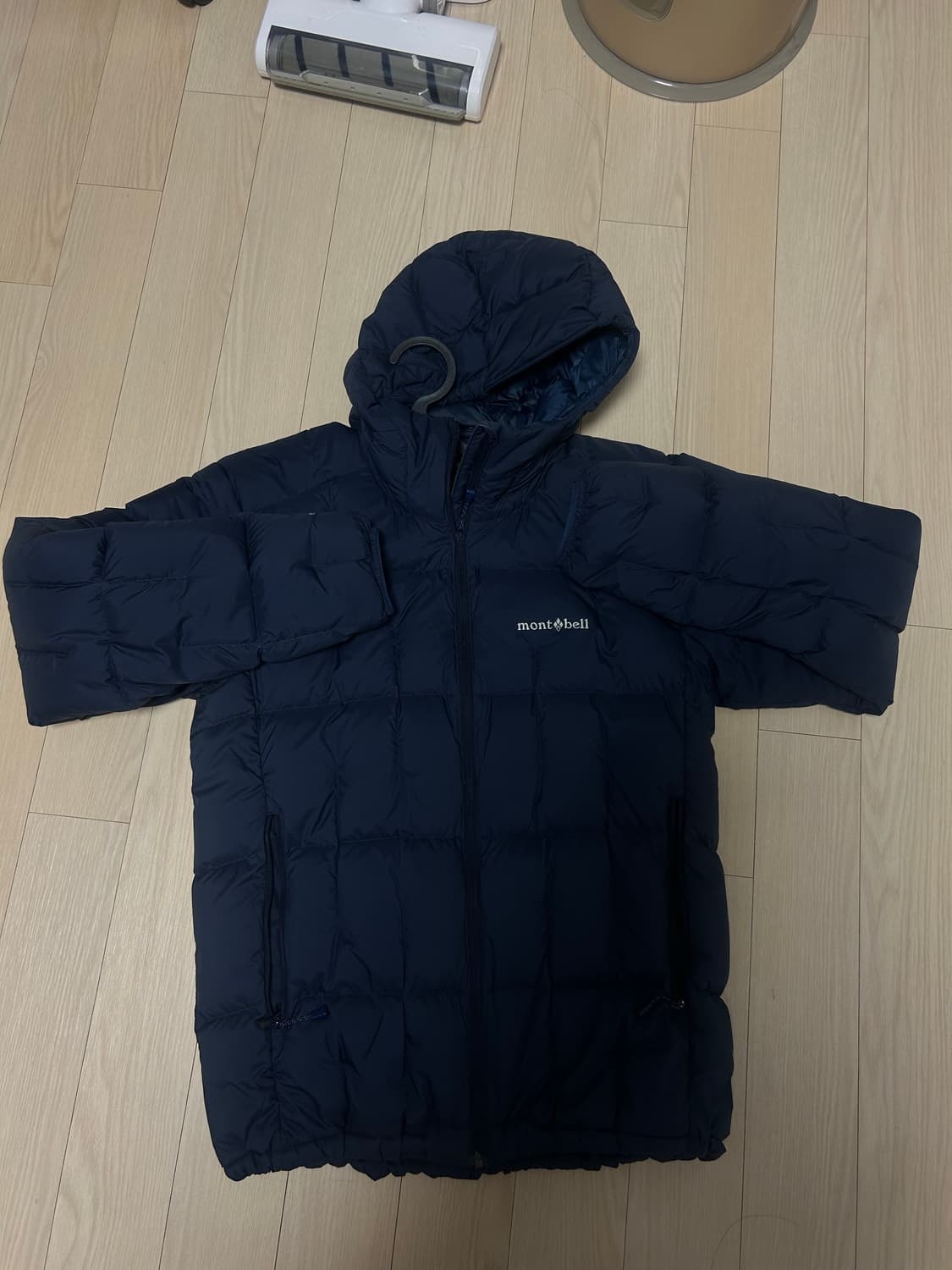 몽벨 네이지 패딩 m 상품이미지2
