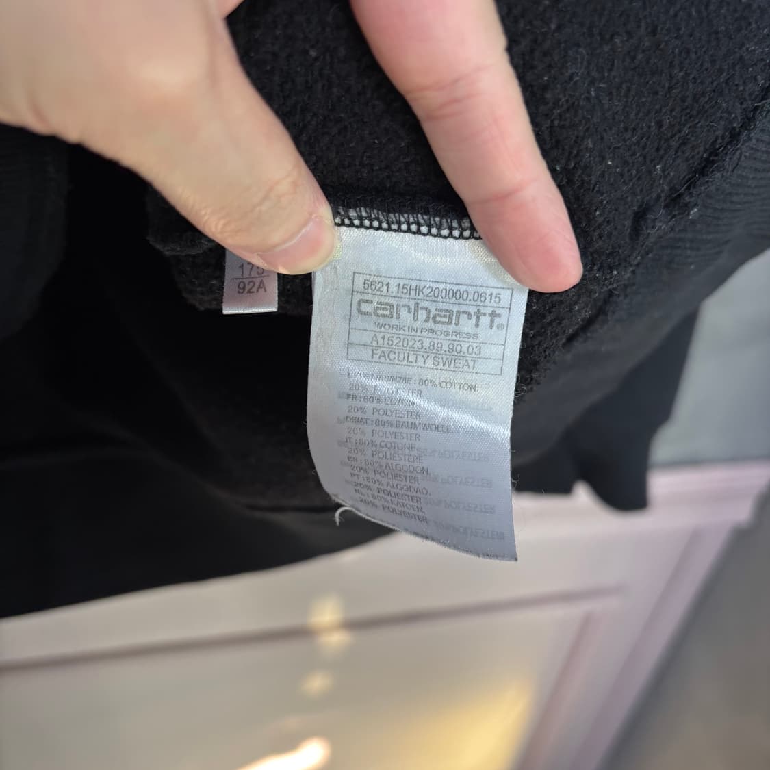 칼하트 빅로고 맨투맨 블랙 상품이미지3