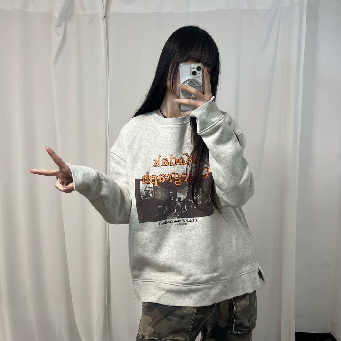 Kodak Grey Sweatshirt 상품이미지2