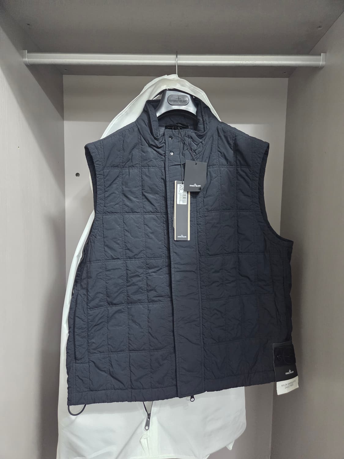 스톤아일랜드 고스트 조끼 25fw XL 상품이미지1