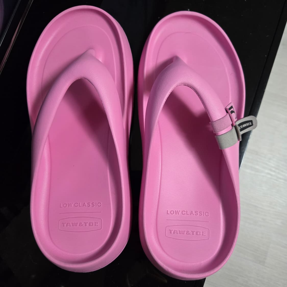 토앤토x로우클래식 플립플랍 제로비티 핑크 L사이즈 상품이미지3