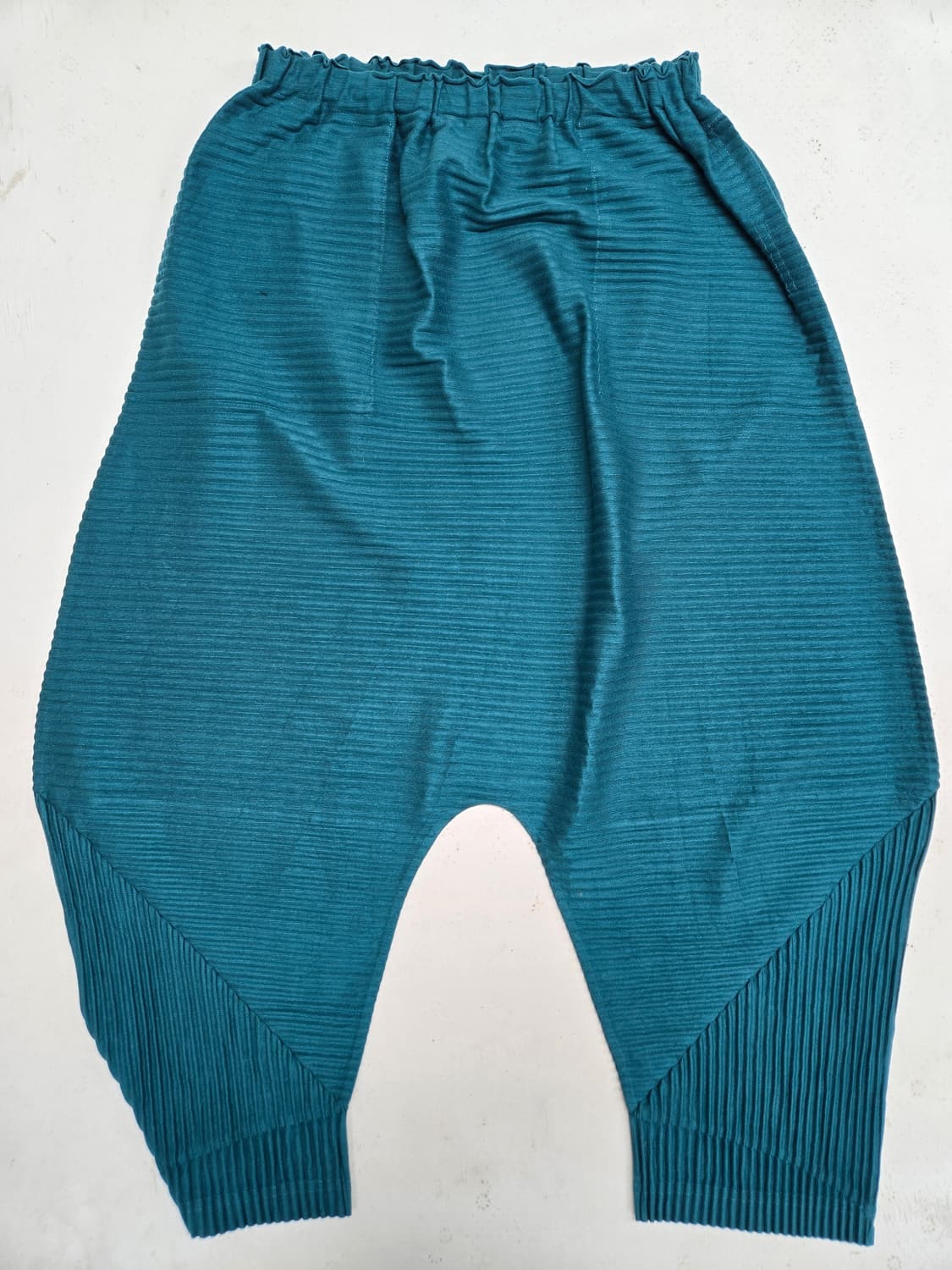 이세이미야케 플리츠 그린 배기 팬츠 상품이미지1