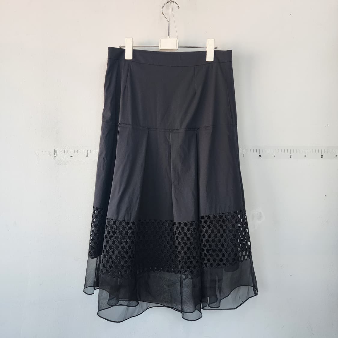 더 아이잗 블랙 레이스 펀칭 A라인 스커트 상품이미지2