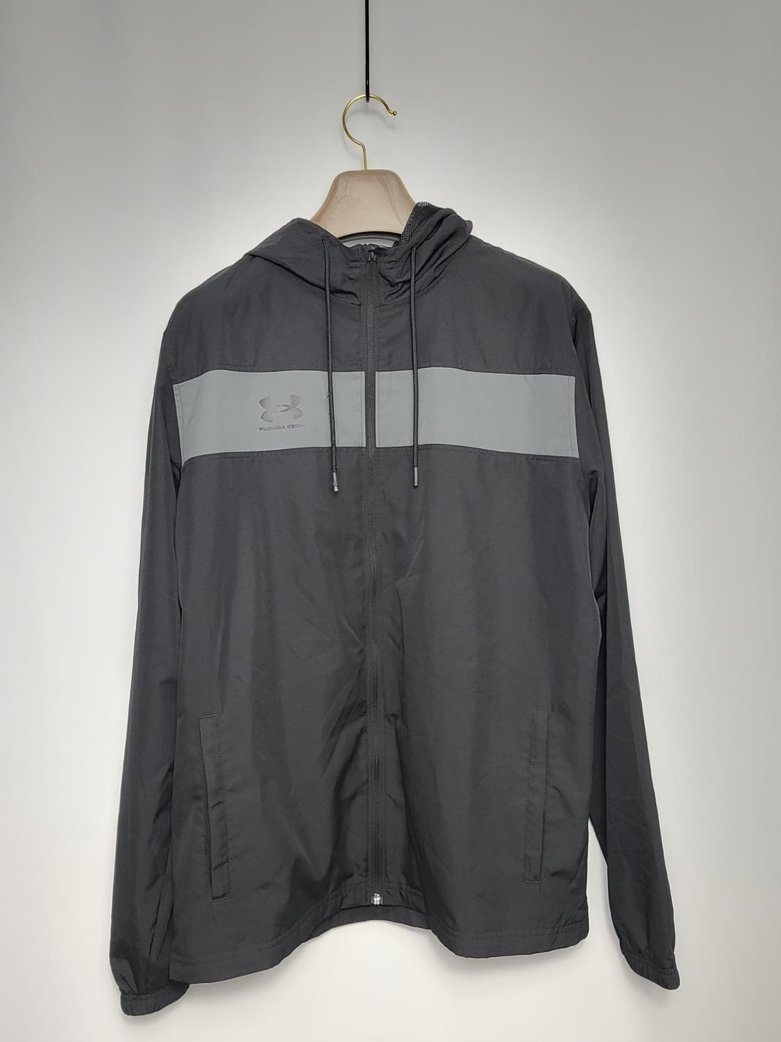 언더아머 바람막이 상품이미지1