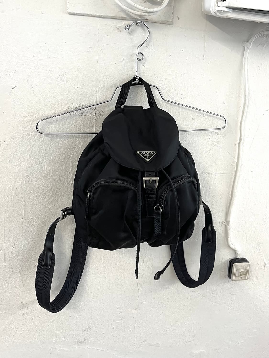 프라다 리나일론 더블 포켓 스몰 백팩 상품이미지10