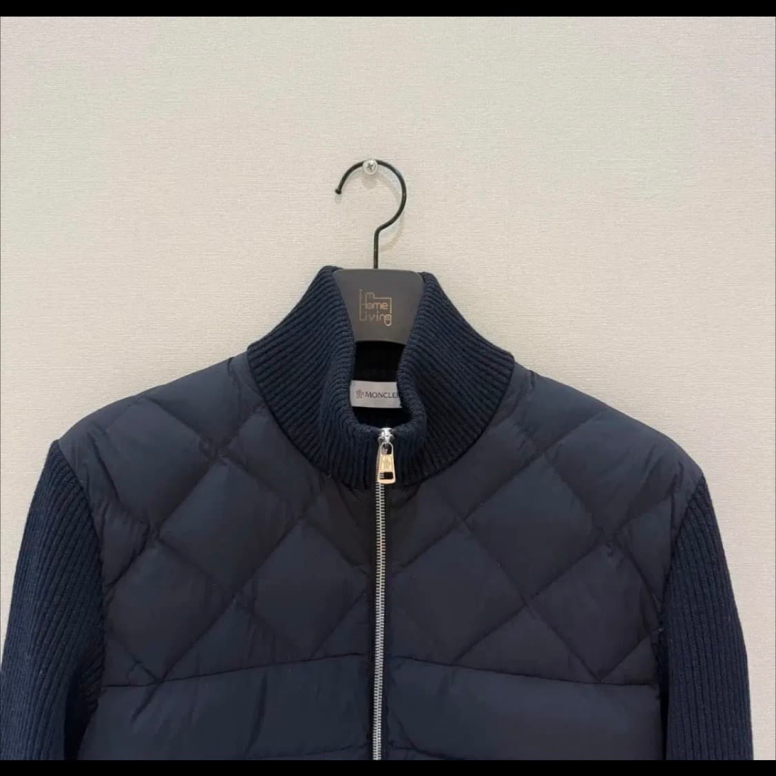 몽클레르 트리곳 니트페딩 블랙 와펜 [L] 상품이미지4