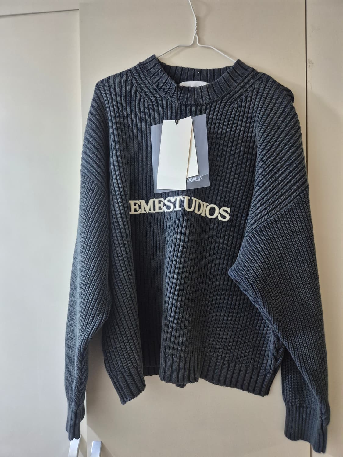 eme studios yoss sweater L사이즈 상품이미지3