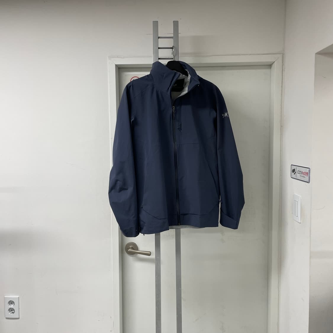 아크테릭스 인터스테이트 고어텍스 자켓 M 상품이미지1