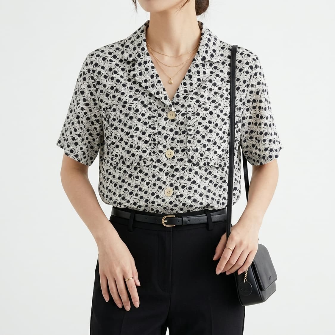 DEBB(뎁) 앤디앤뎁 플라워 프린트 프릴 포켓 셔츠 블라우스 (S) 상품이미지1