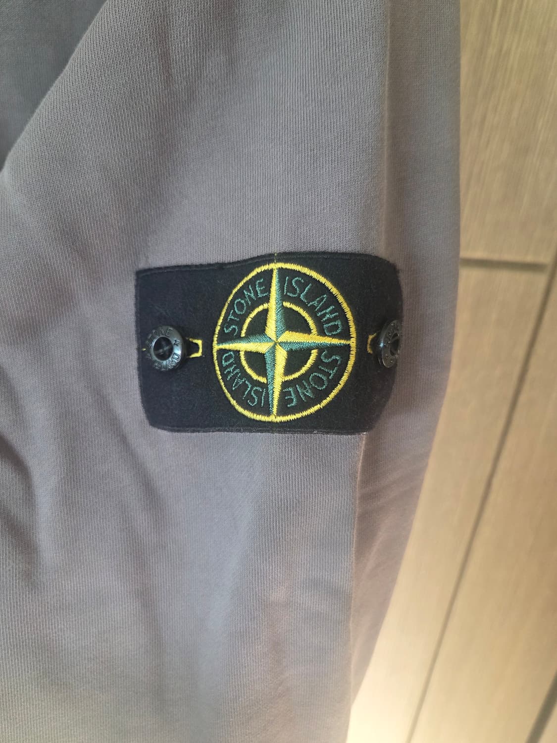 [XL] 스톤아일랜드 후드집업 상품이미지3