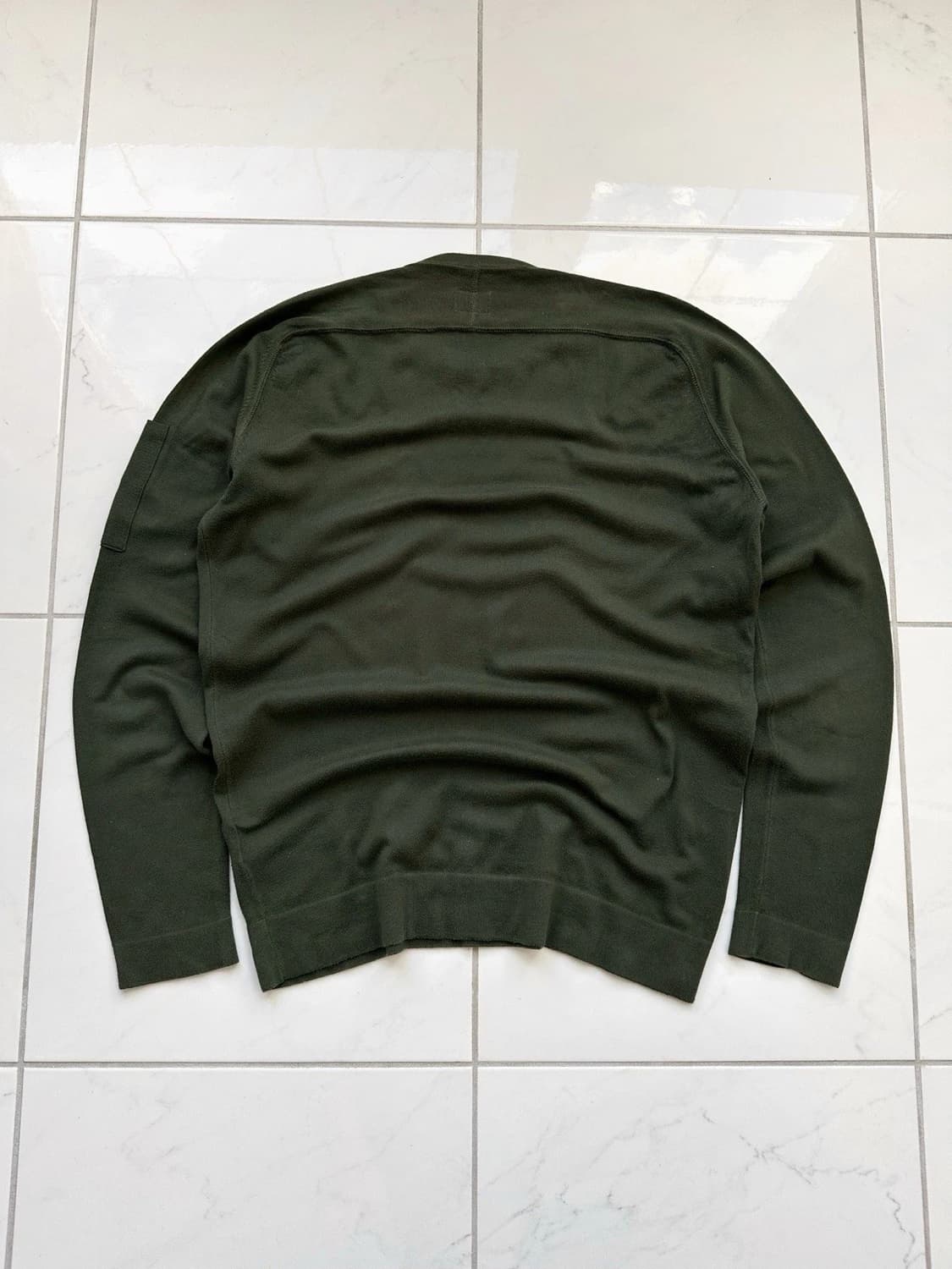 C.P. 컴퍼니 램스울 크루넥 렌즈 스웨터 상품이미지2