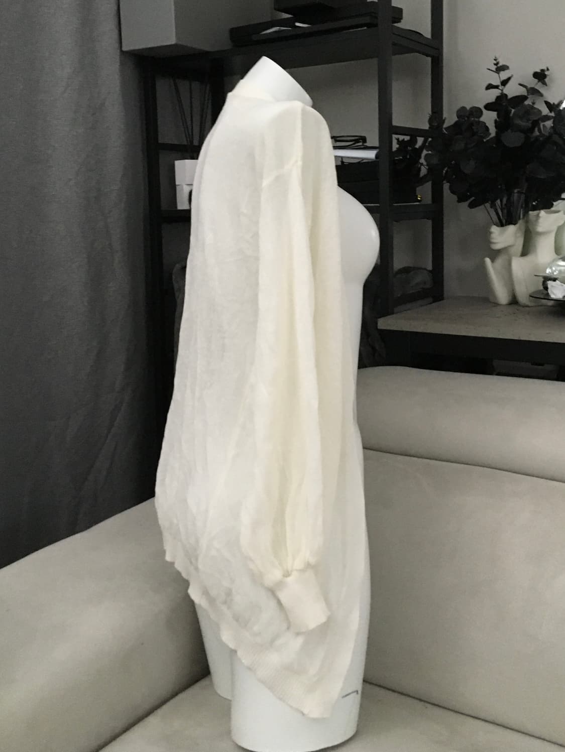 ༒ White see-through midi cardigan 상품이미지4