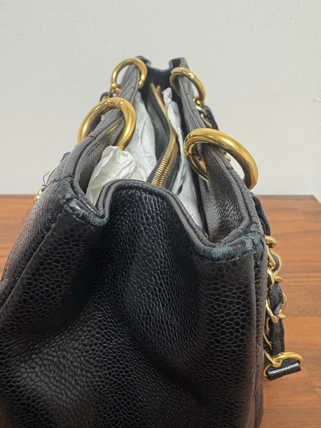 샤넬 그랜드 샤핑백 블랙 캐비어 금장 상품이미지6