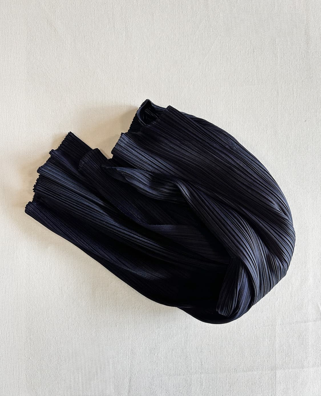 PLEATS PLEASE navy cardigan 상품이미지8