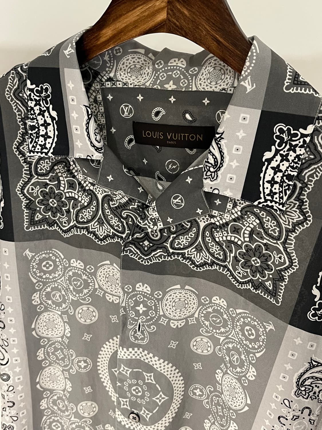 Louis Vuitton 2017 Bandana Print Shirts 상품이미지2