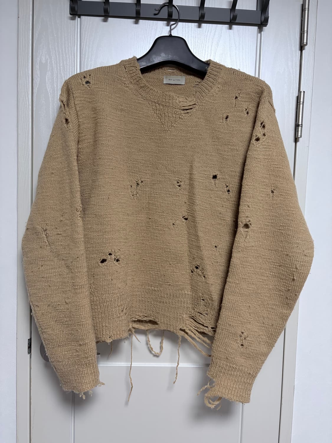 bed j.w ford 베드포드 데미지니트 베이지 상품이미지1