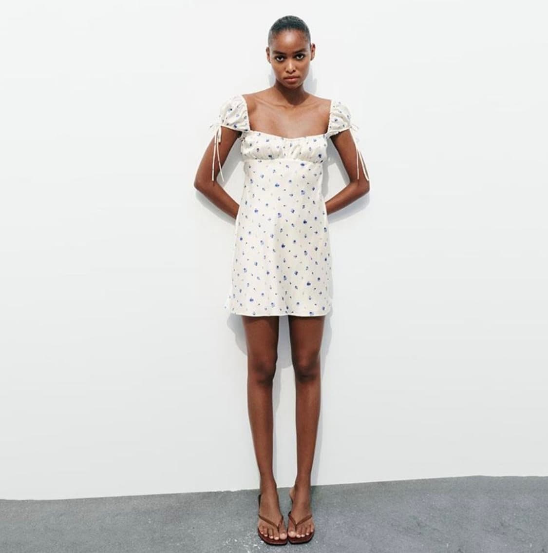 자라 플라워 새틴 원피스(M) 상품이미지2