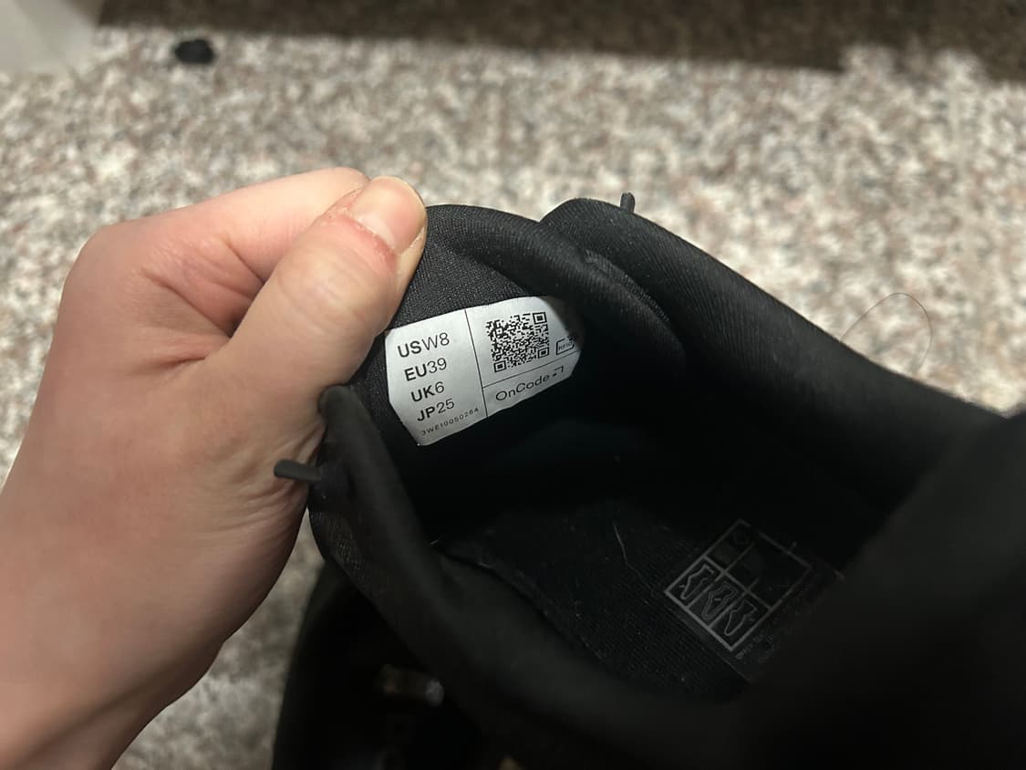 (W) 온 러닝 클라우드틸트 이클립스 블랙 EU 39 상품이미지4