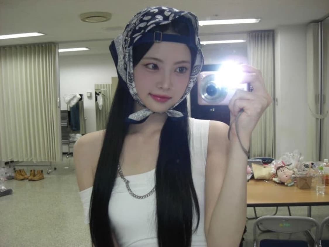 카시오 엑슬림 EX-Z1050 (르세라핌 홍은채 디카) 상품이미지5