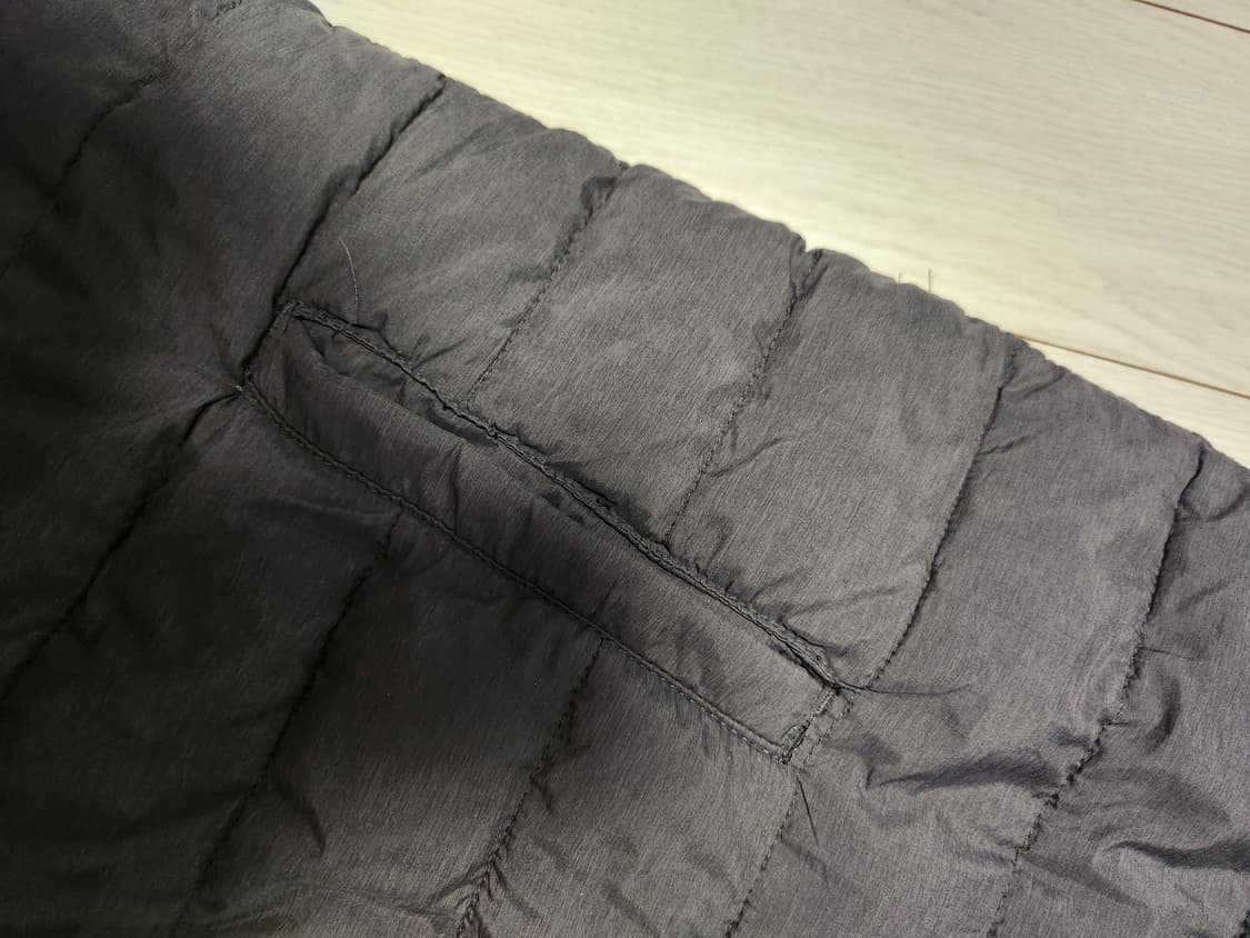 지벤 경량 패딩조끼 사이즈m

오염 하자 없이 깨끗해요^^

세탁해뒀어요 상품이미지3