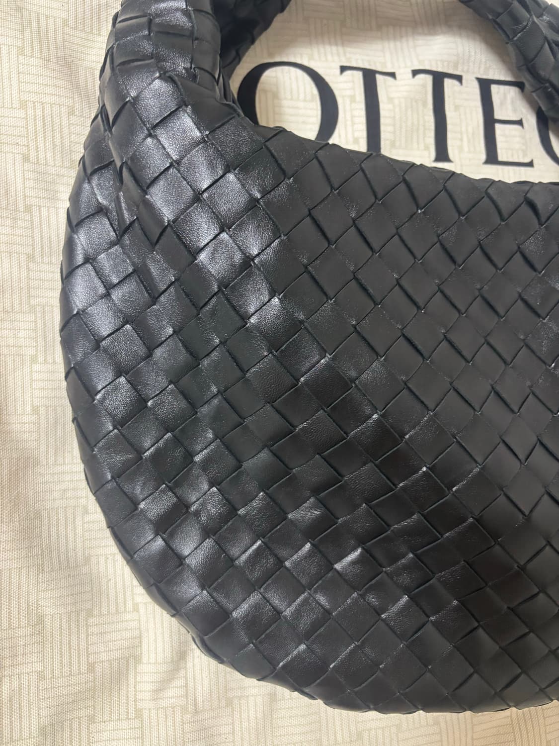 보테가베네타 조디백 클래식 구 스몰 (정품) 상품이미지4