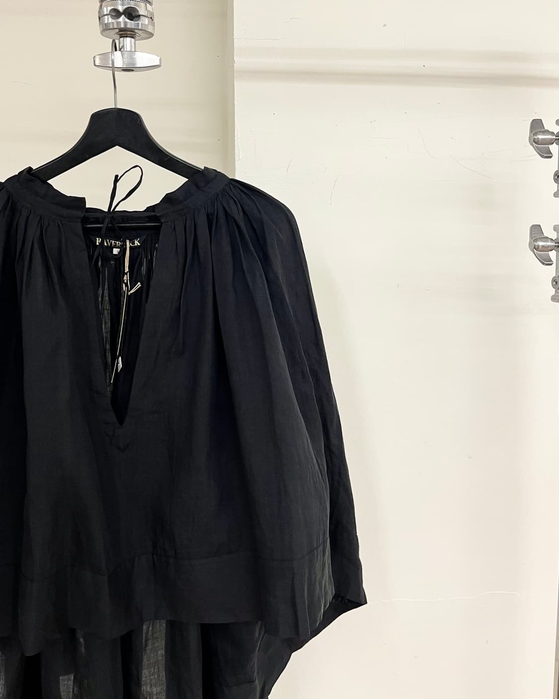 하버색 블랙 린넨 탑 상품이미지4