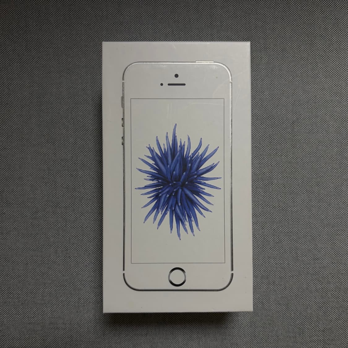 아이폰 SE 실버 32GB 상품이미지1