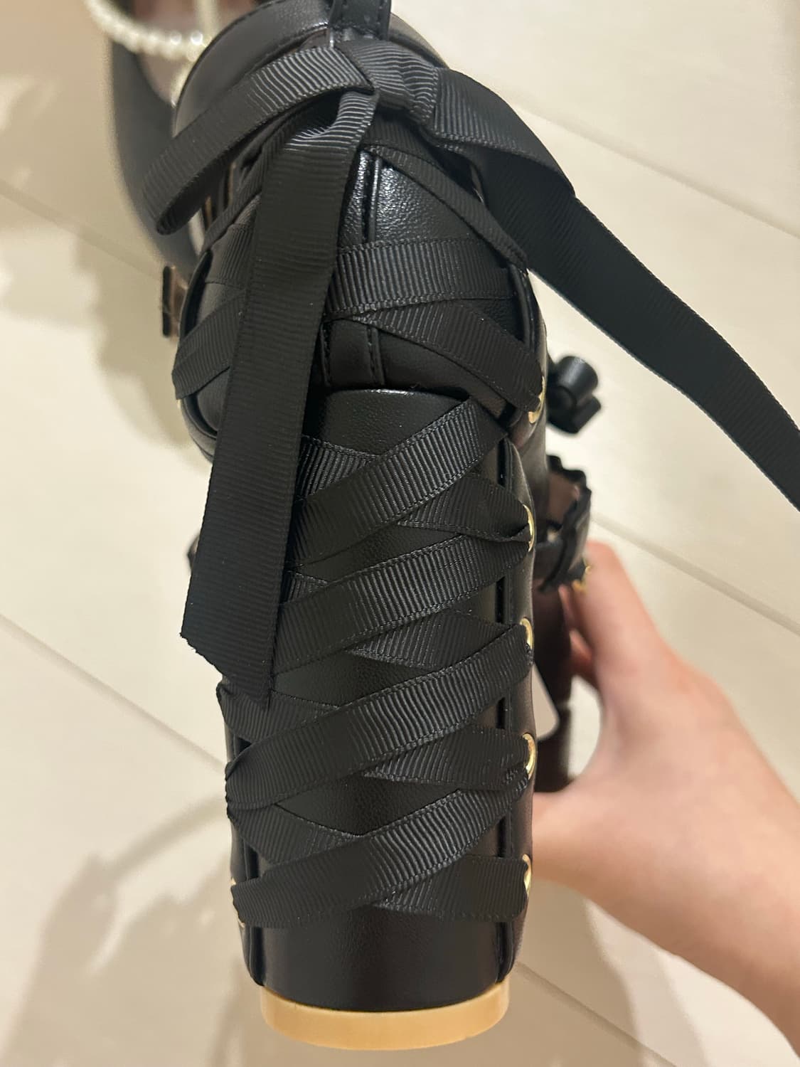 리즈리사 진주 크로스 스트랩 펌프 판매 상품이미지4