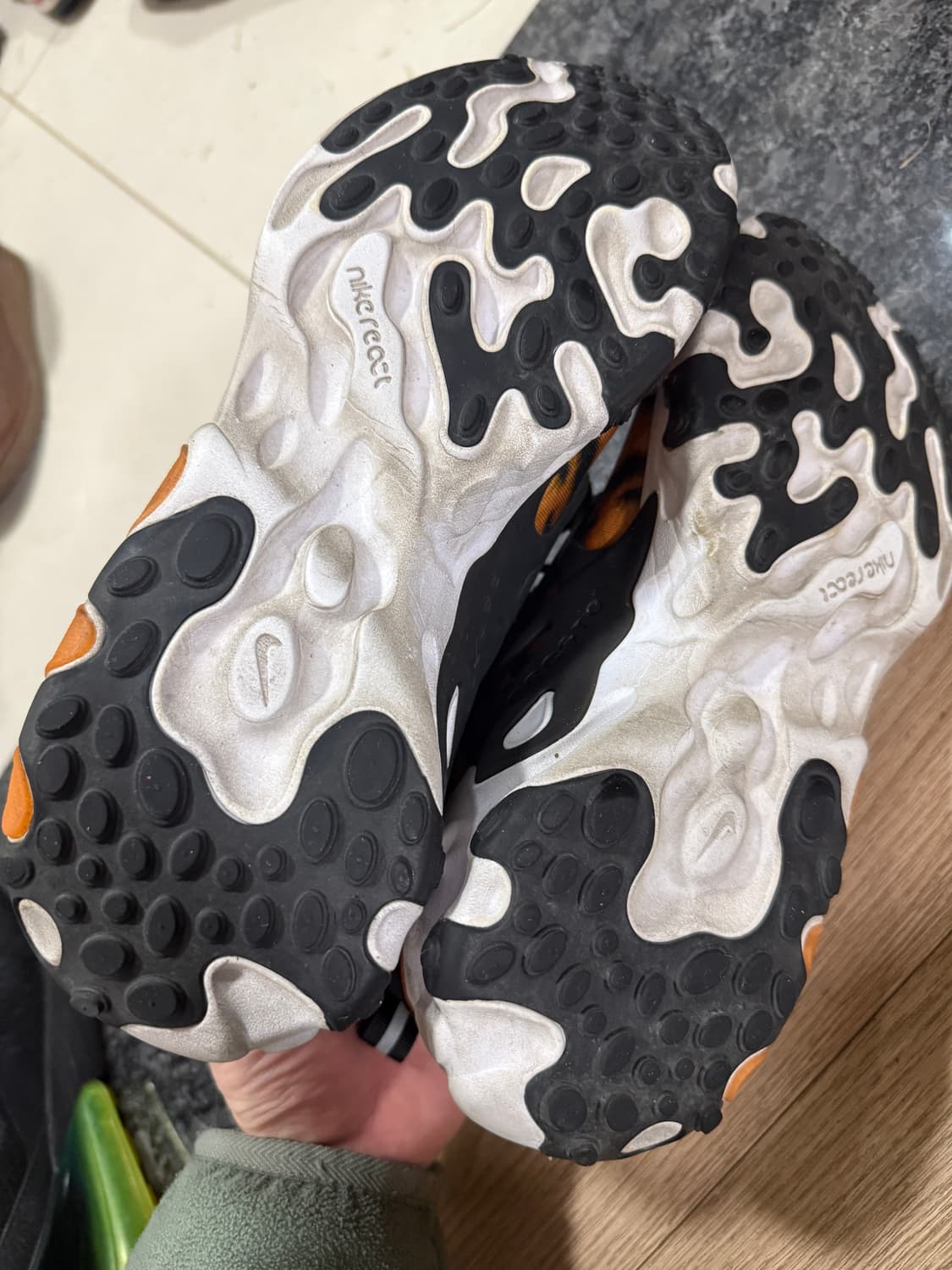 나이키 리액트 프레스토 타이거 265mm 상품이미지4