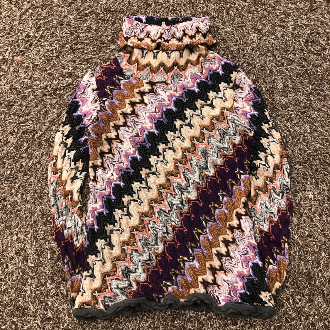 44 미쏘니 멀티컬러 패턴 폴라 니트 상품이미지1