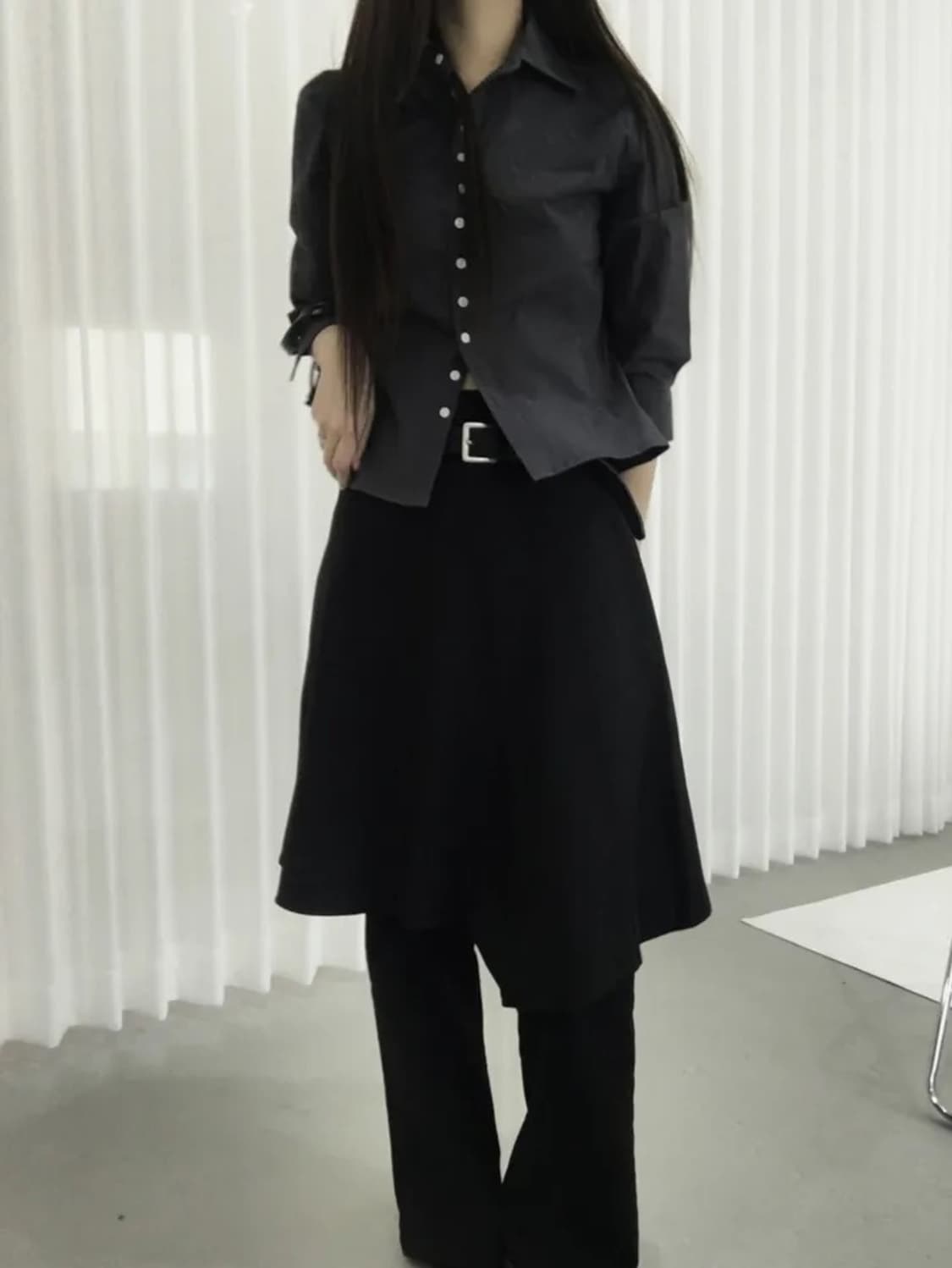 모에버 슬림 올버튼 셔츠 차콜색상 상품이미지5