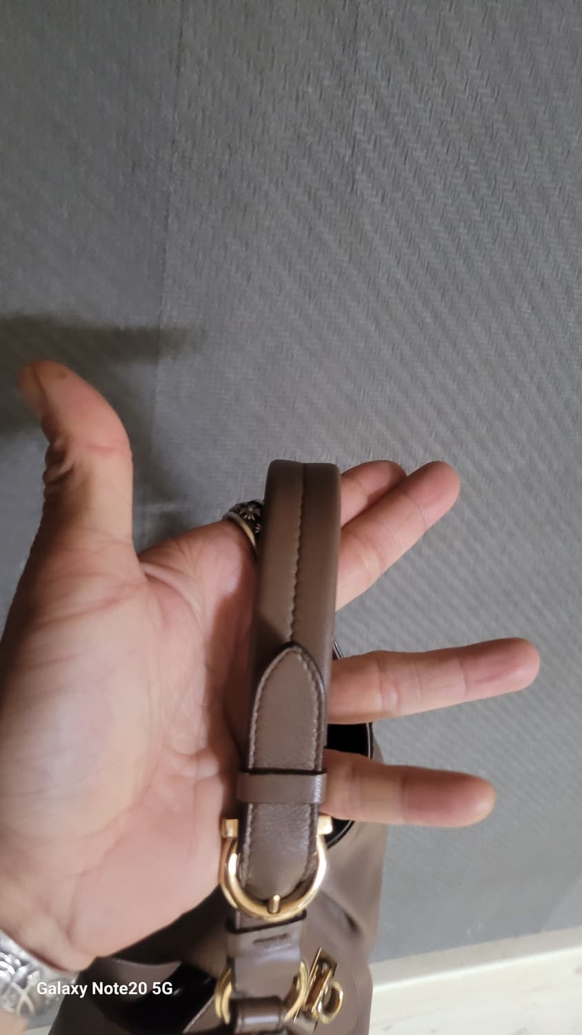 페레가모 숄더백 상품이미지7