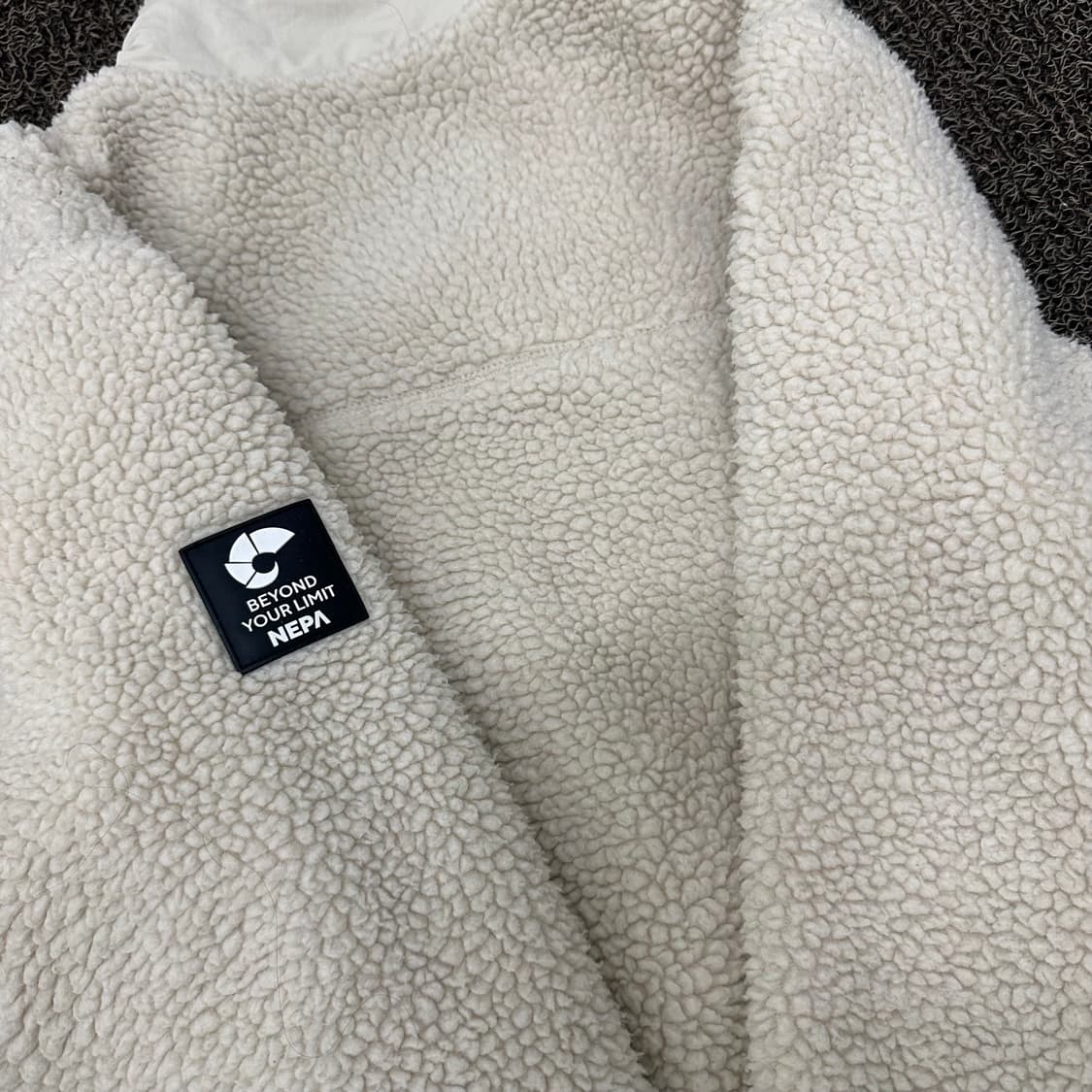 NEPA 네파 뽀글이 털 자켓 아이보리 95사이즈 상품이미지6