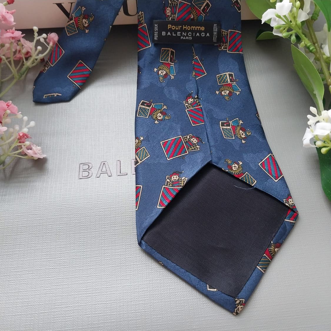 발렌시아가 실크 블루 서커스 모티브 넥타이 10cm A+등급 K1904
 상품이미지7