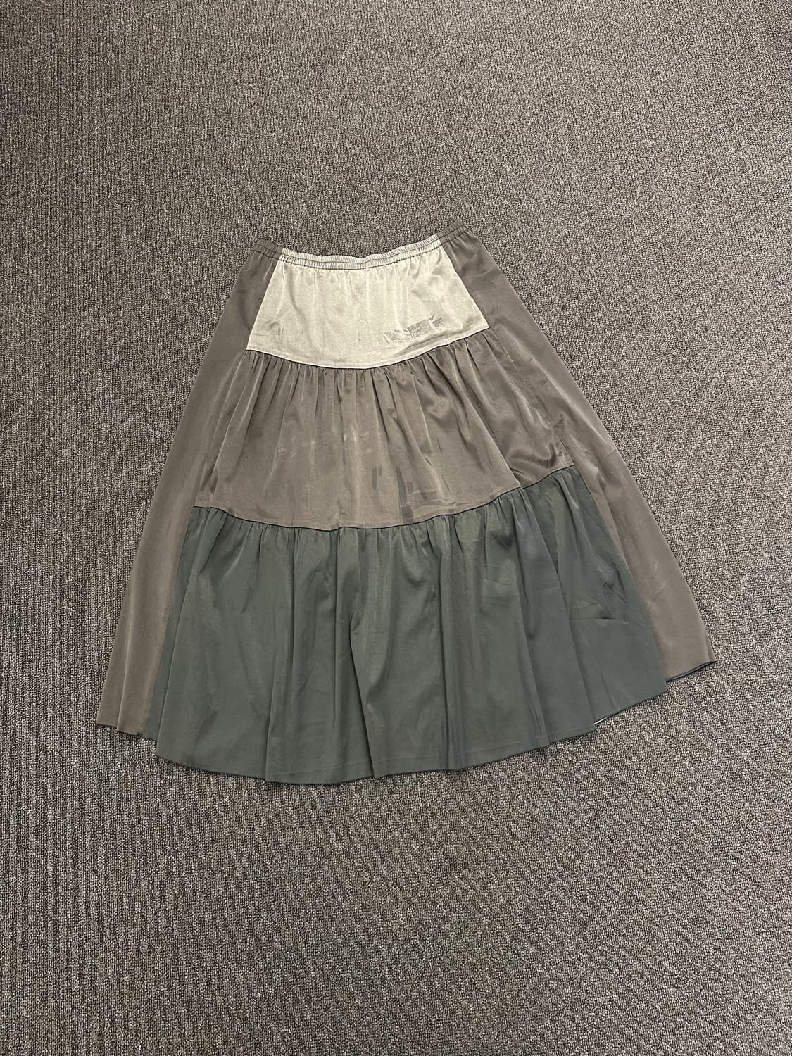 OS)Japanese vintage 브라운 새틴배색 플레어 스커트 상품이미지4