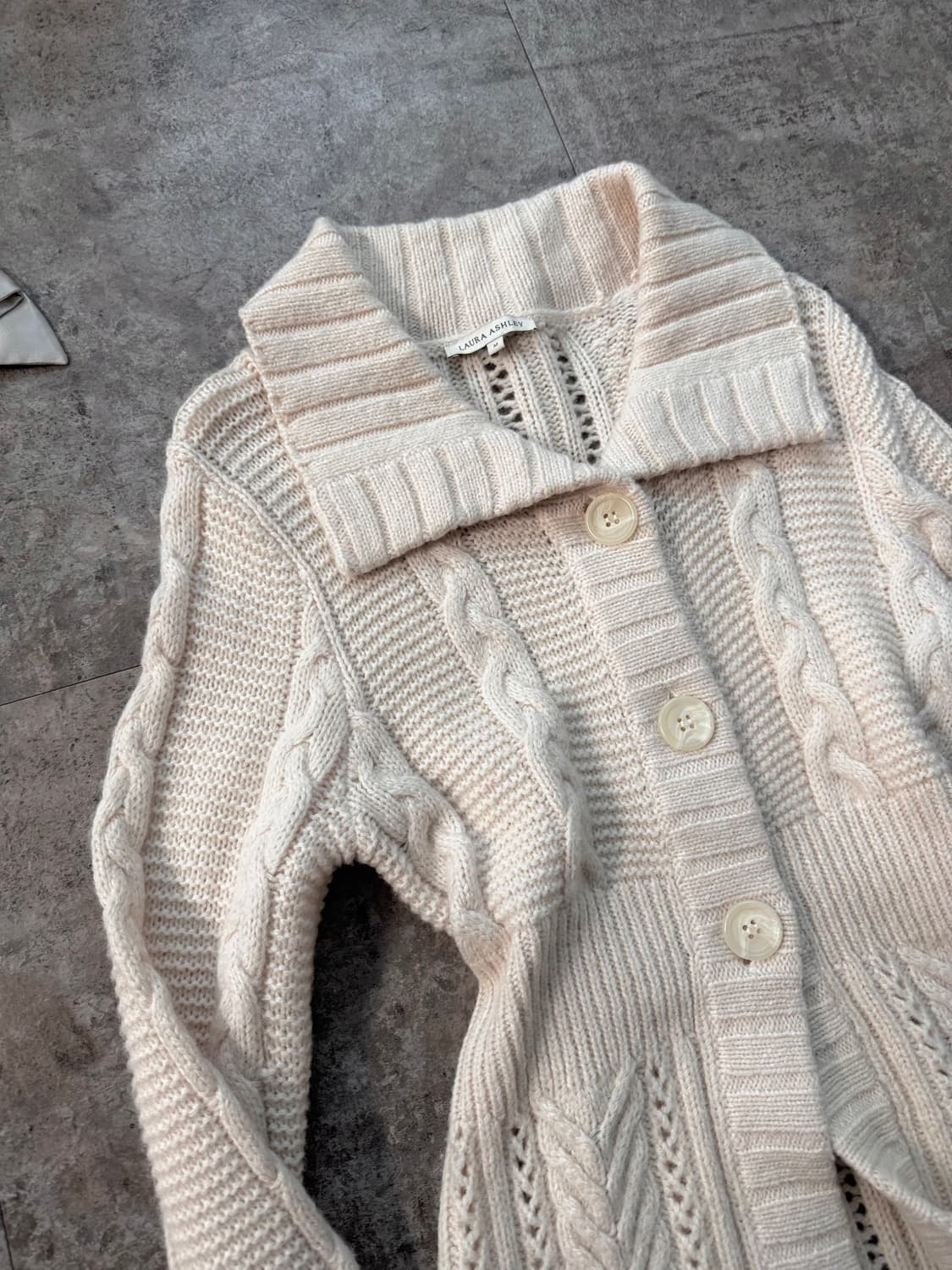 로라애슐리 수술 롱 버튼 니트 가디건 상품이미지3
