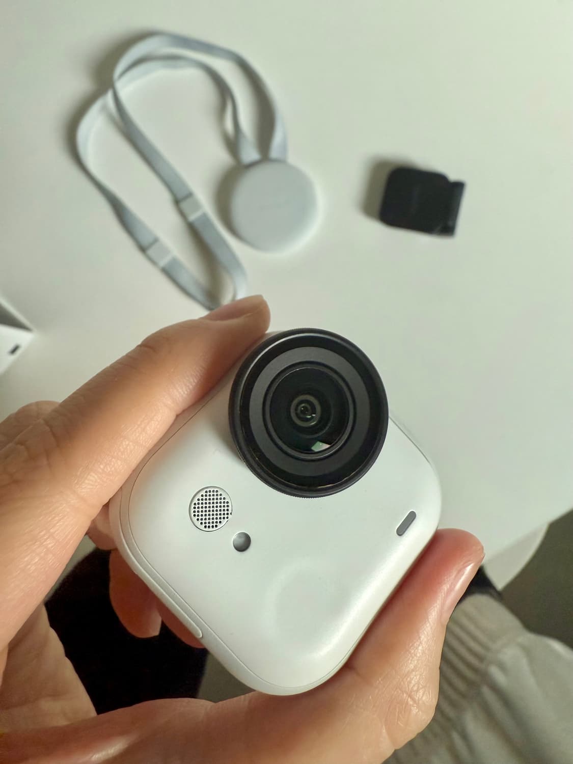 인스타360 go ultra 화이트 상품이미지3