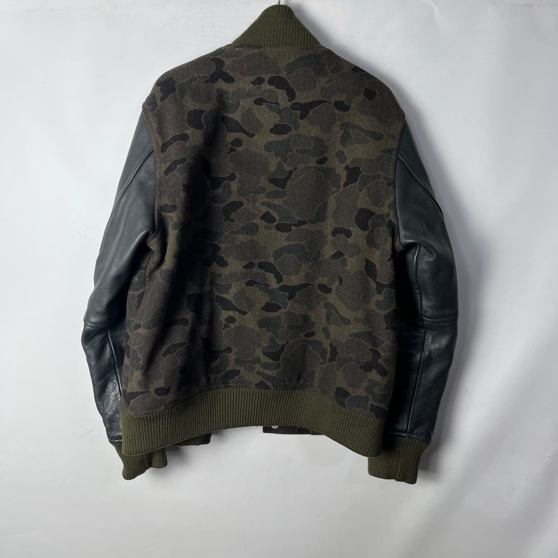 [Columbia] 컬럼비아 카우스킨 카모 바시티자켓 상품이미지2