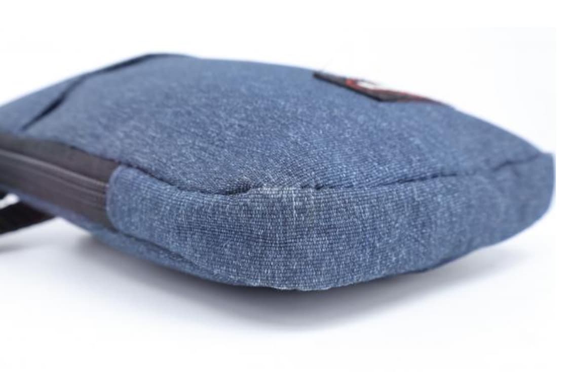 이스트팩 크로스백 상품이미지5